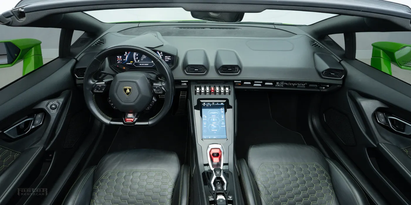Lamborghini Huracan Evo Spyder Interior